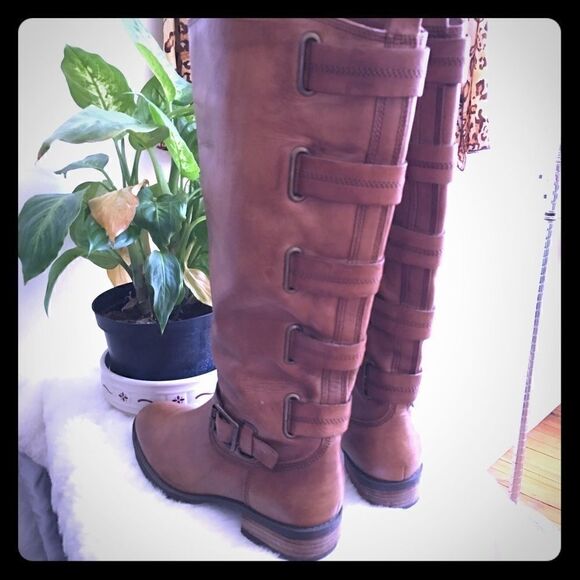 Arturo Chiang Authentic Soft Leather Boots - Picture 4 of 10